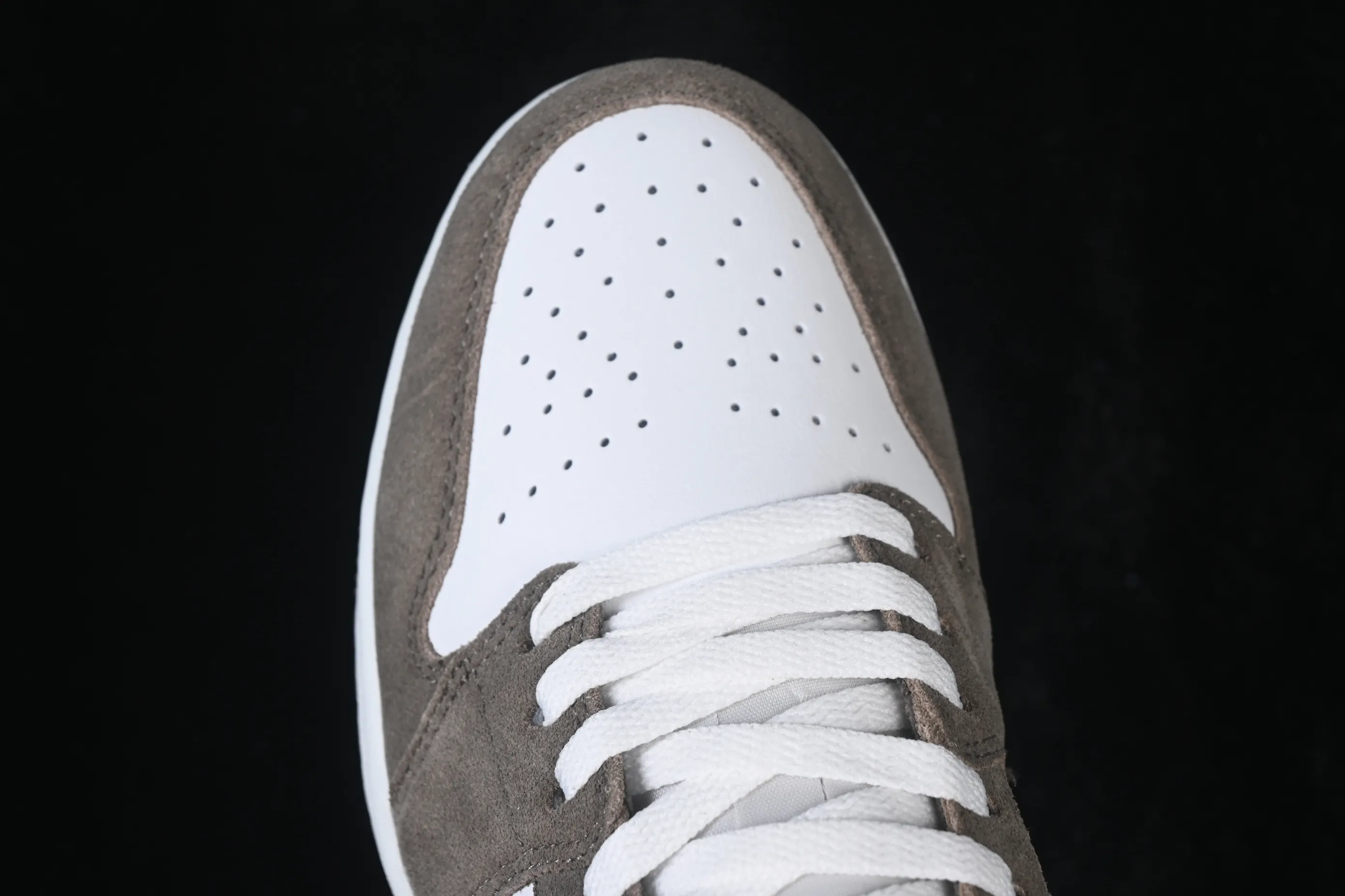All categories Air Jordan Jordan series basketball shoes Air Jordan 1 Low Air Jordan 1 Low AJ1 Joe 1 white gray low-top retro cultural basketball shoes 553558-046